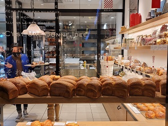 【パン屋】食べログ パン百名店 セテニュボンニデー自由が丘　スペシャリテはクロワッサン